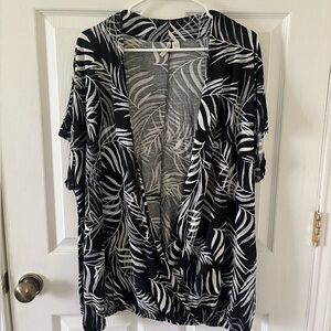 Cato Black and White Tropical Print Blouse